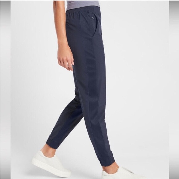 Athleta Brooklyn Jogger (Legacy) Size 8 in Navy - Picture 2 of 5